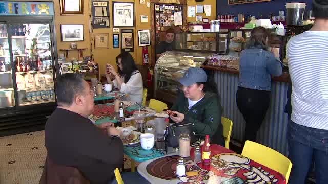 Residentes de Pilsen cuentan qué están haciendo para sentirse más seguros en el barrio