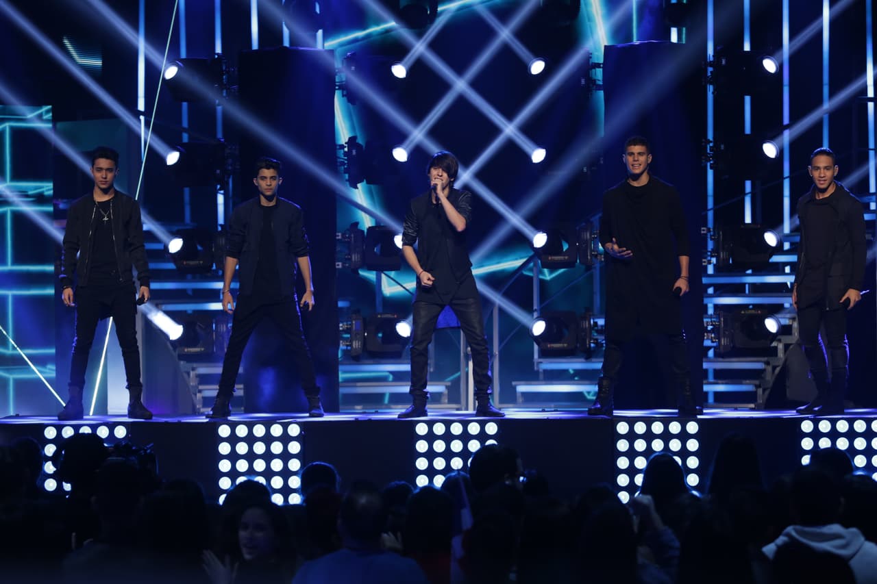 El Dasa y los chicos de CNCO conquistaron a las bellas con sus interpretaciones, en tanto las chicas recibieron una gran sorpresa por parte de Osmel. Todas tuvieron que enfrentarse a un reto que las llevó por las nubes, pero Lisanda y Berenice quedaron en la cuerda floja.