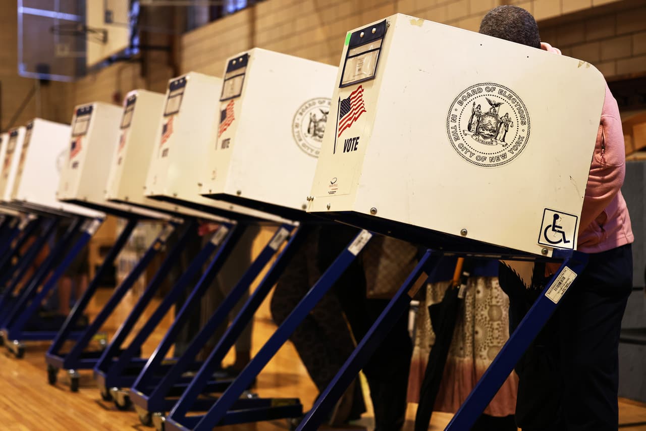Abren las urnas en Nueva York y Nueva Jersey con el comienzo de la votación temprana 
