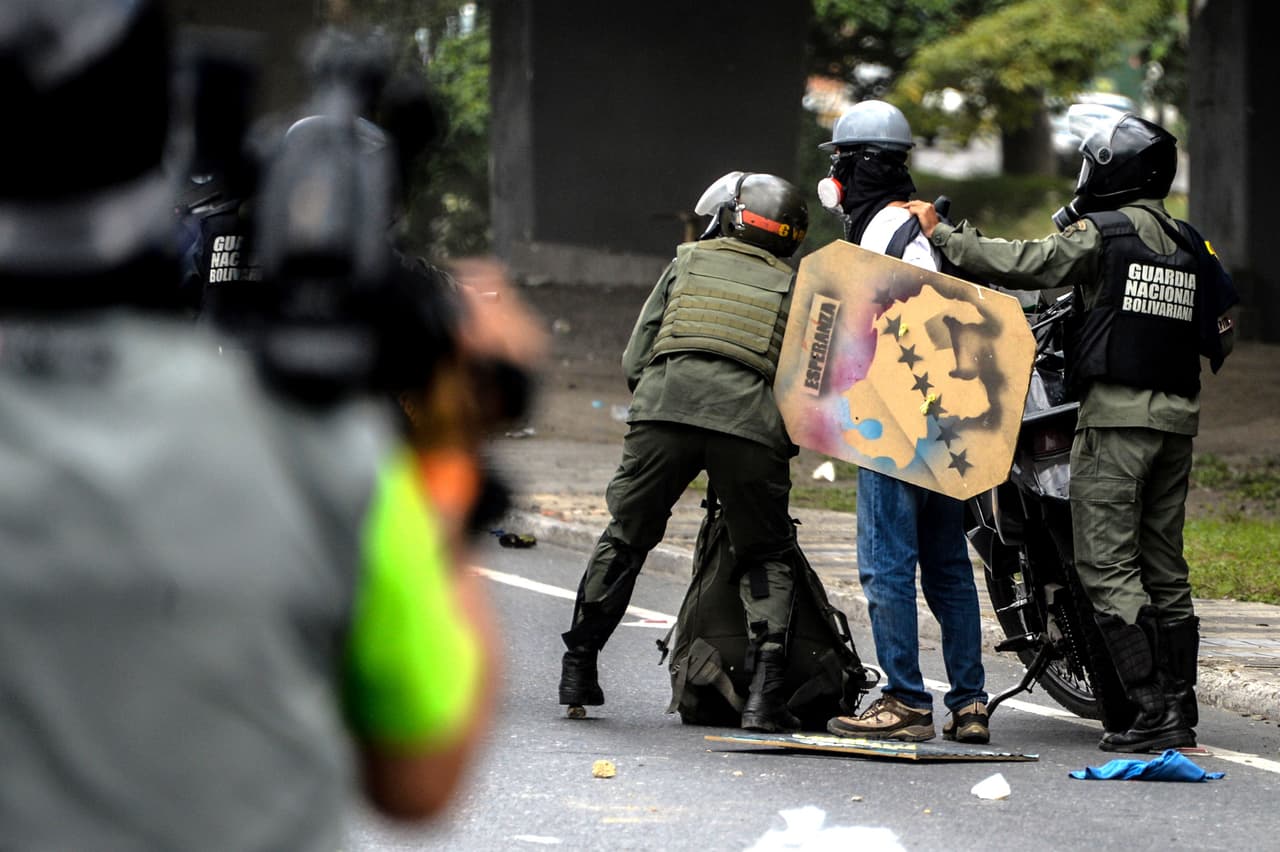 La fiscal venezolana, Luisa Ortega Díaz, ha condenado la detenciones arbitrarias ejecutadas por los cuerpos de seguridad.