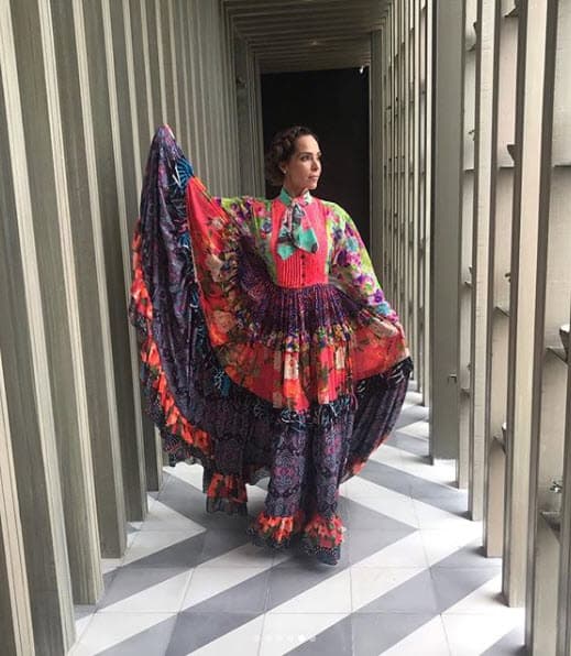 En la misma publicación, Sharis resaltó que pronto se convertirá en abuela con la llegada de su primera nieta: "Ya viene babyA a hacer mis días más felices. Gracias Dios, 'ratona', mi ángel Prisco por esta bendición [...]", aseguró Sharis Cid.