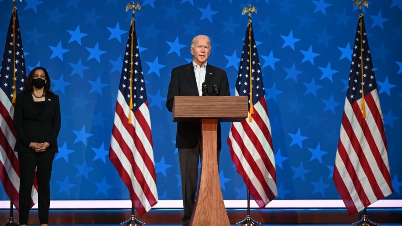 Tras obtener los seis votos que otorga el estado de Nevada, Joe Biden suma 290, frente a los 214 obtenidos hasta el momento por Donald Trump. Se esperan los resultados oficiales de Carolina del Norte y Georgia; sin embargo, no son suficientes para la reelección del actual mandatario. 
<b><a href="https://www.univision.com/noticias/elecciones-en-eeuu-2020/joe-biden-es-el-presidente-electo-de-eeuu-tras-imponerse-en-pennsylvania-y-superar-los-270-votos-electorales">Más información aquí. </a></b>