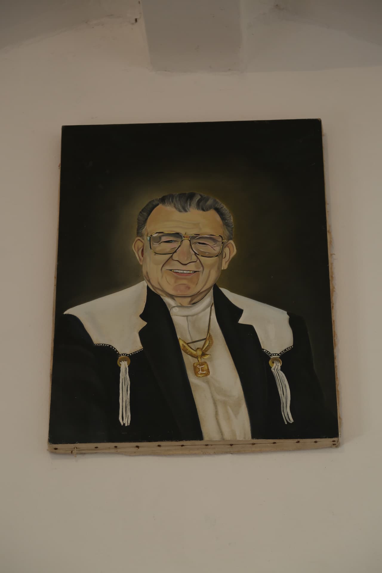 Aquí se exhiben algunos artículos personales, así como reconocimientos de don Cruz Lizárraga.