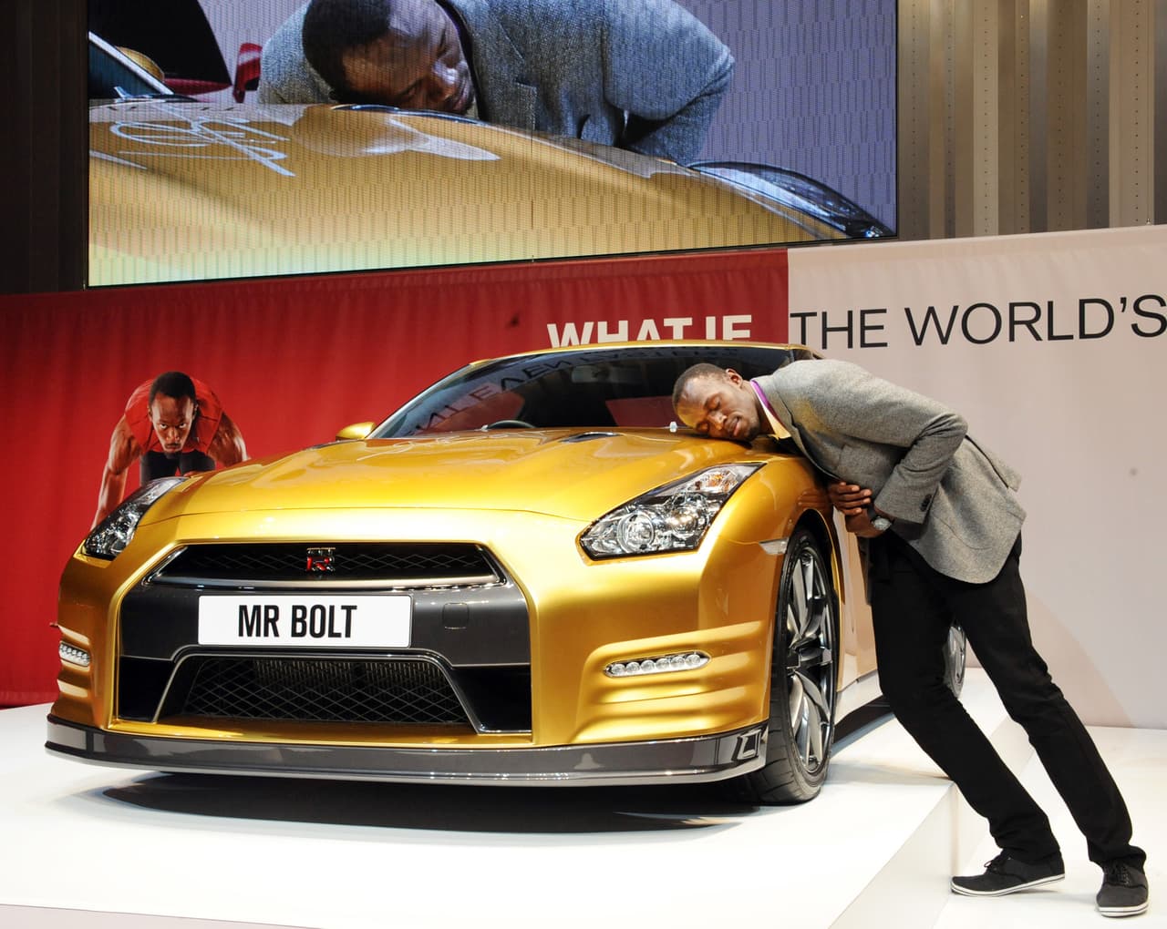 En 2012 fue subastado el 
<b>Nissan GT-R Bolt Gold</b>, una edición especial del vehículo deportivo japonés con carrocería dorada y detalles interiores en oro real, en cuyo desarrollo participó el propio atleta de la mano del equipo 
<b>Nissan</b>. Reportes señalan que el feliz poseedor de este particular 
<b>GT-R</b> pagó más de 150,000 dólares.
