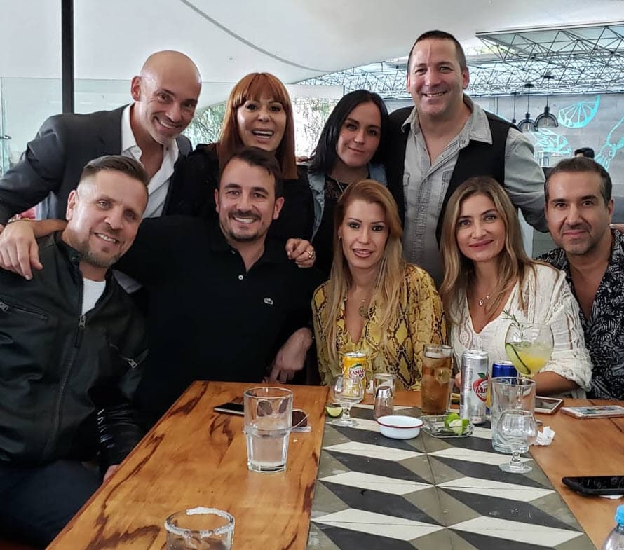 El 16 de junio, la revista 
<b><a href="https://www.tvnotas.com.mx/noticias-espectaculos-mexico/alejandra-guzman-se-agarro-de-las-grenas-con-su-cunada-en-una-acalorada" target="_blank">TVNotas</a></b> publicó que ambas mujeres sostuvieron una discusión que incluso las llevó a violencia física. 
<br>