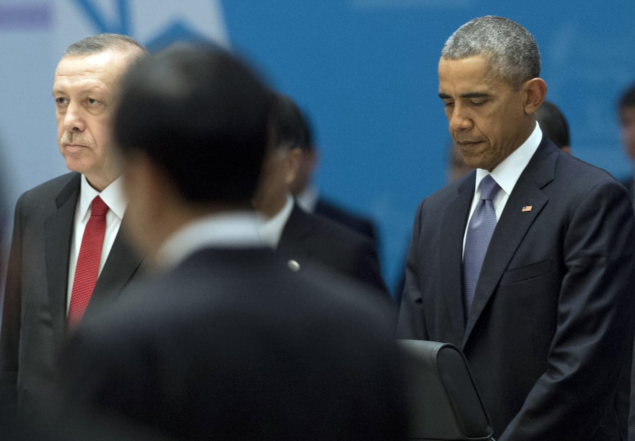 Obama promete "redoblar" combate al Estado Islámico