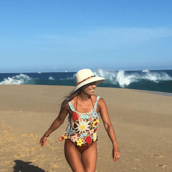 Nuestra conductora luce espectacular, hay que sentirse bien por dentro y por fuera.