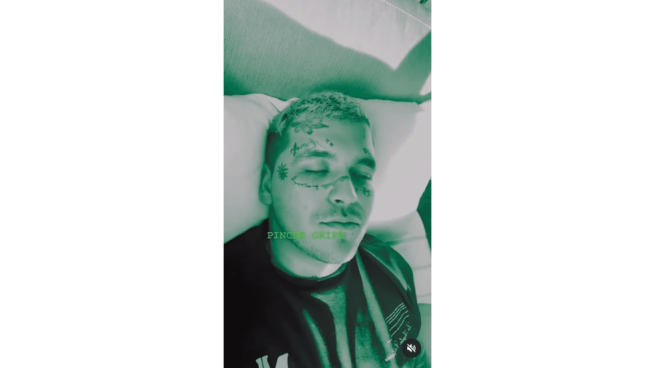 El cantante de 'Adiós amor' no ha aclarado nada acerca de esta controversia, pese a que varios fans se lo han cuestionado en sus cuentas de redes sociales.
<br>