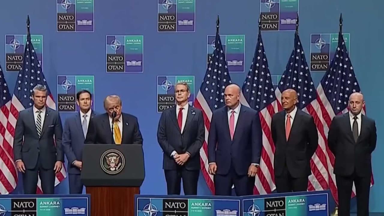 Especialista analiza el lenguaje corporal de Donald Trump y otros líderes durante la cumbre de la OTAN en Turquía