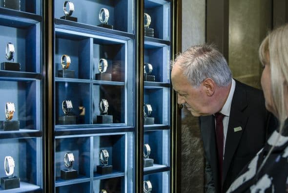 Políticos, celebridades, empresarios, amantes de la moda y todo tipo de personas asisten a BaselWorld.