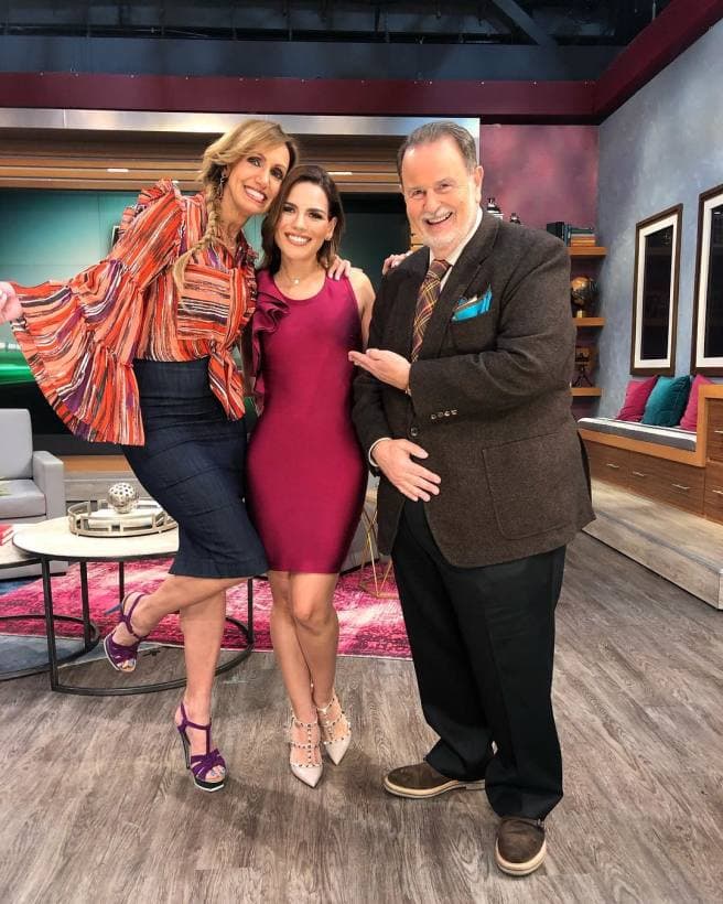 Antes de que Karina y Carlos Ponce anunciaran su compromiso, Raúl de Molina fue quien más insistió en el show que 
<b><a href="https://www.univision.com/shows/el-gordo-y-la-flaca/raul-se-impresiona-con-el-tamano-del-anillo-de-compromiso-de-karina-banda-mientras-lili-revela-la-marca-video">ellos debían casarse</a></b>.