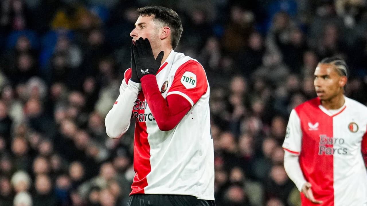 Santi Giménez: “Después del primer gol nos hicimos chicos”