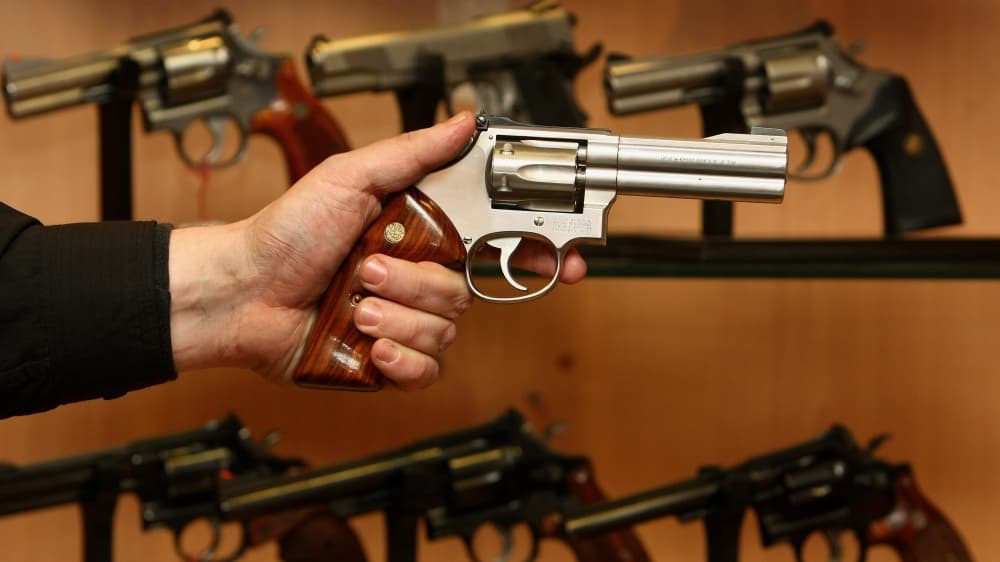 La Corte Suprema ratifica ley federal que prohíbe el porte de armas a personas involucradas en violencia doméstica