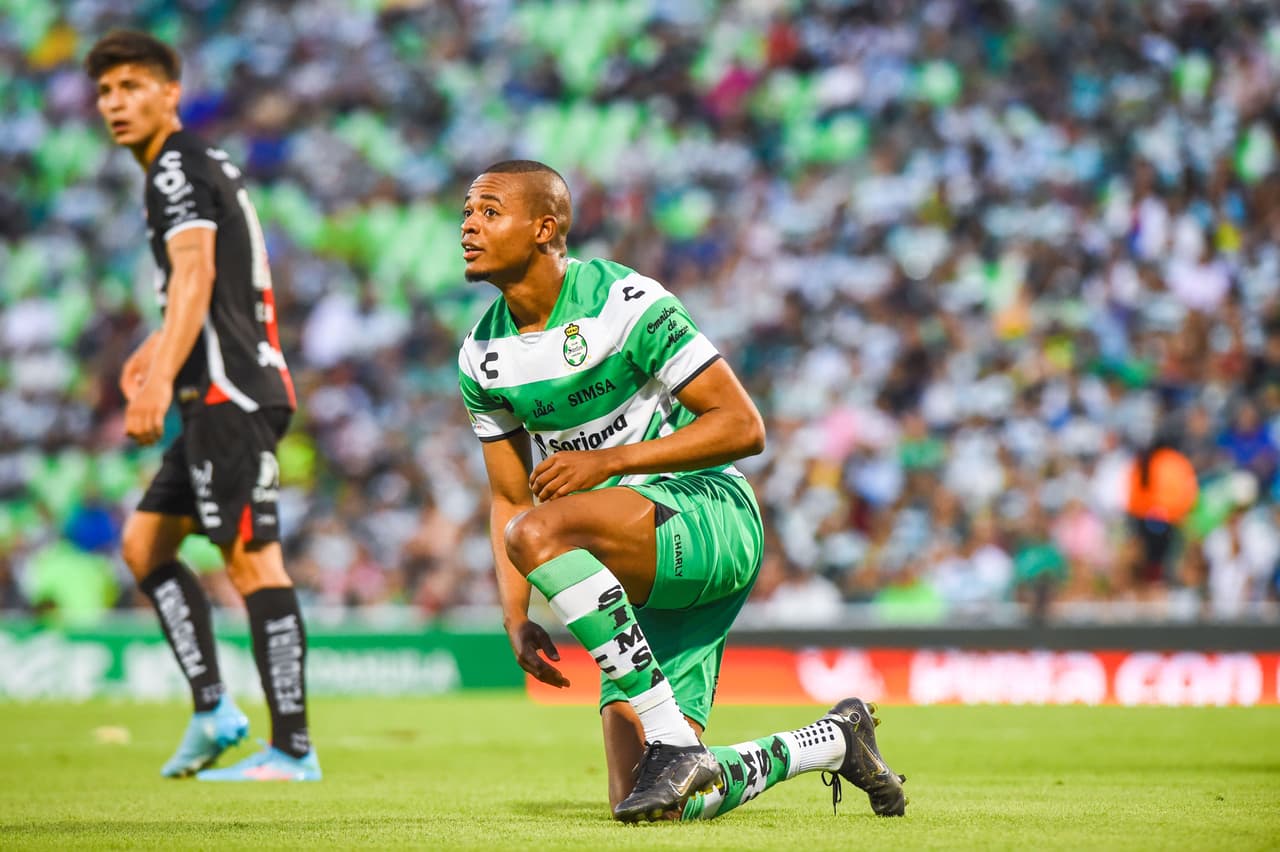 Preciado inició en la banca pero cuando entró se notó su peligrosidad.