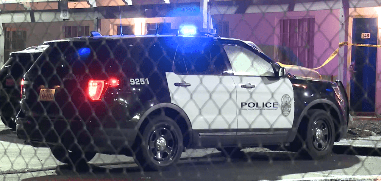 Un hombre muerto en un motel y un ataque a jornaleros: lo que ha ocurrido en una zona de alta violencia en Austin 