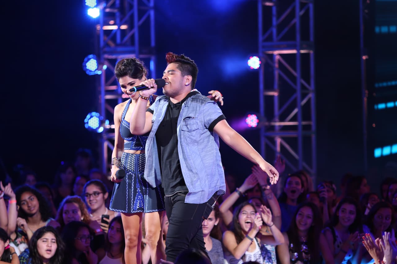 Se llevó un SÍ de parte de cada uno de los jueces, le dijeron que debe trabajar en su imagen y alabaron su conexión con el público.