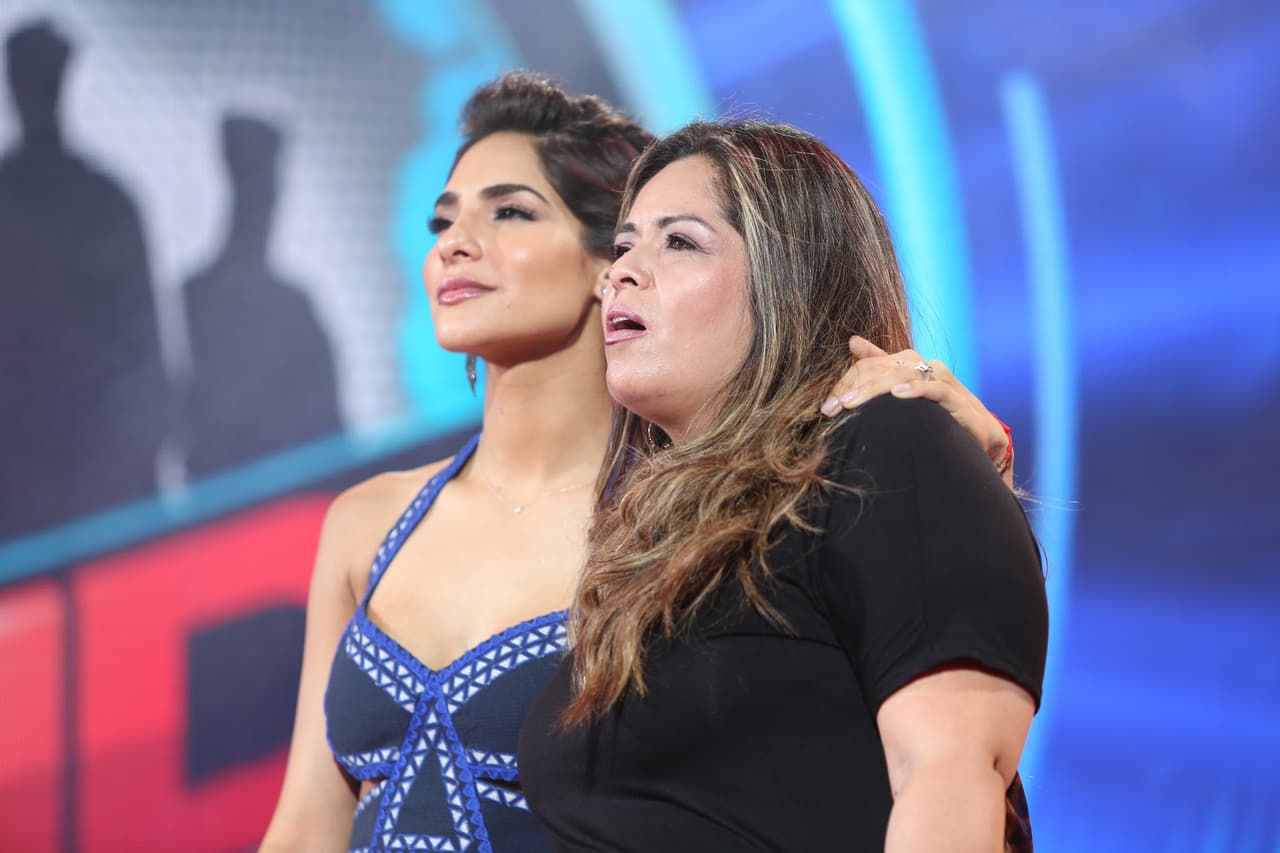 Se llevó un SÍ de parte de cada uno de los jueces, le dijeron que debe trabajar en su imagen y alabaron su conexión con el público.