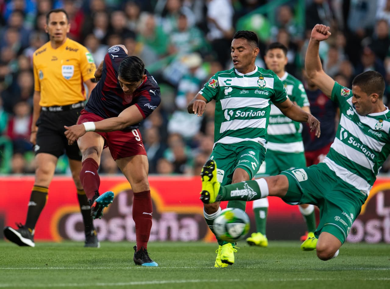Mediocampista: José Juan Vázquez (Santos Laguna)