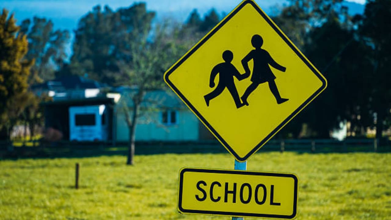 Más de 100 mil multas en zonas escolares: conductores podrían apelarlas en corte