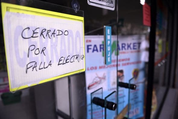Rodríguez señaló que por instrucción de Maduro la Fuerza Armada patrulla los estados afectados "en razón de esta interrupción abrupta, extraña, sospechosa e inesperada, por cuanto el servicio eléctrico se venía prestando sin contrariedad técnica".