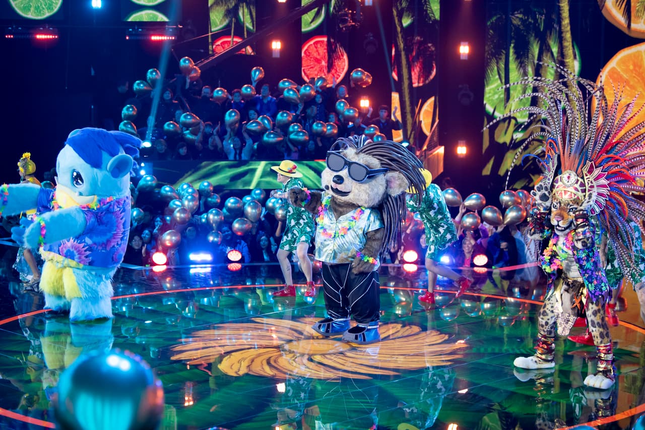 La gran final de ¿Quién Es La Máscara? arrancó con un gran número musical. Los tres finalistas, José Ramonstruo, Jaguar y Puercoespunk, interpretaron ‘Canción Bonita’.
<br>