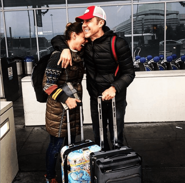 Como un ejemplo más del cariño y la gran amistad que tienen, Consuelo escribió junto a esta imagen: "Te amo y te bendigo!!Adrián Uribe gracias por todas las carcajadas que tu inteligencia y sentido del humor me han provocado! Gracias por tu generosidad y caballerosidad. Gracias por nunca juzgarme y por estar a mi lado siempre. Eres un hombre y un amigo INCREÍBLE!! 💞 qué bonito coincidir en este mundo".