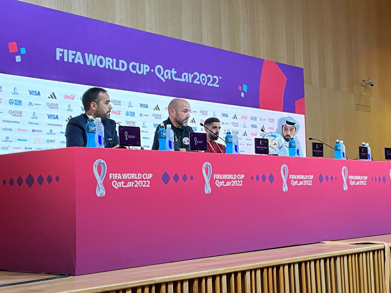 Entrenador de Catar pone a Ecuador como favorito en la inauguración