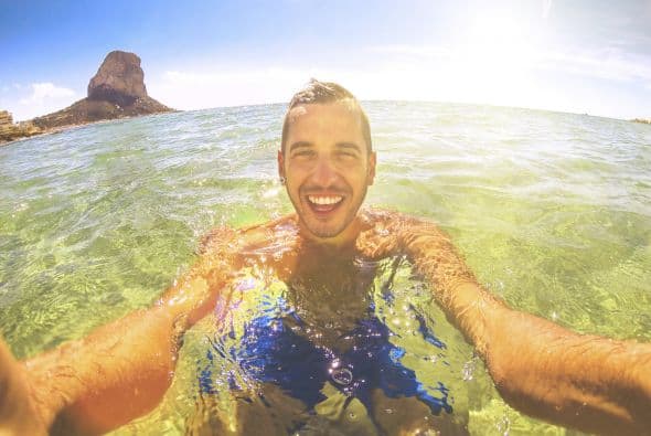 6. Fíjate en el contexto. Una foto con fondo blanco puede ser bonita, pero un contexto inusual puede ser genial.