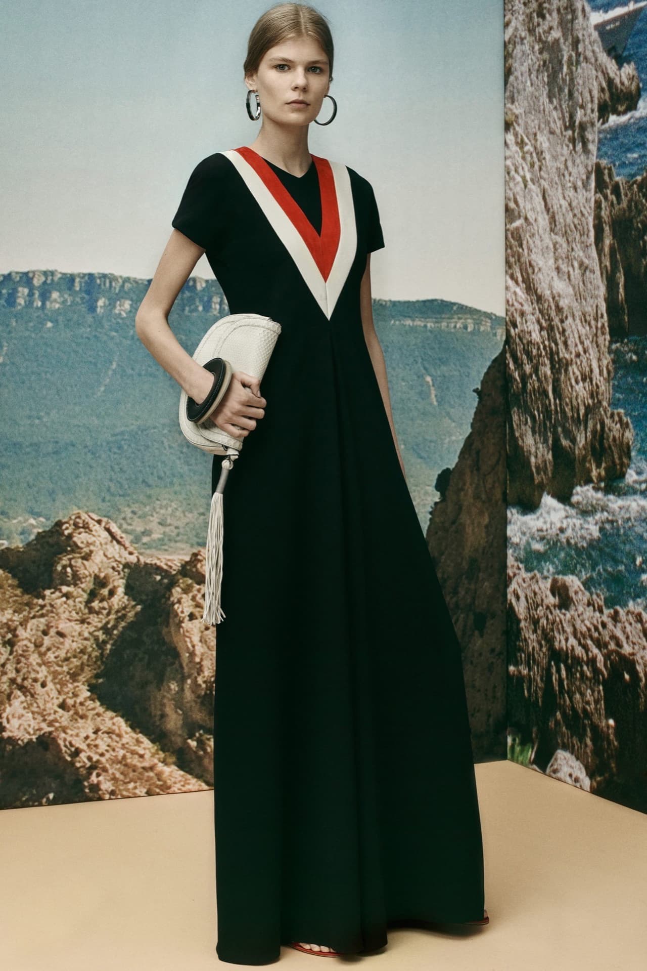 En la colección de Altuzarra se vio una mezcla de colores sólidos.