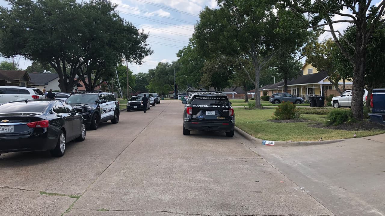 Hallan restos humanos dentro de un asador en una vivienda al sureste de Houston