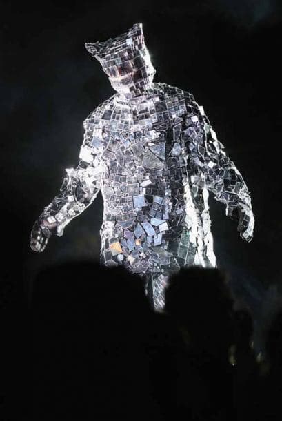 Escenarios llenos de tecnología, color y tramoyas, las estrellas de la música más coloridas y un clima envidiable hacen del Festival del Valle de Indio un experiencia que vale la pena repetir. ¿Vienes al segundo fin de semana de Coachella? ¿Quieres ver más fotos ?: