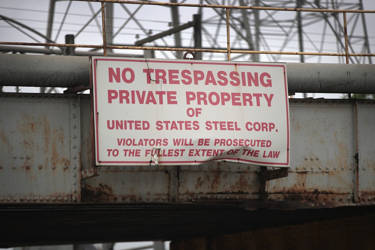 Cierran instalaciones de planta de tratamiento de agua por derrame químico en Indiana