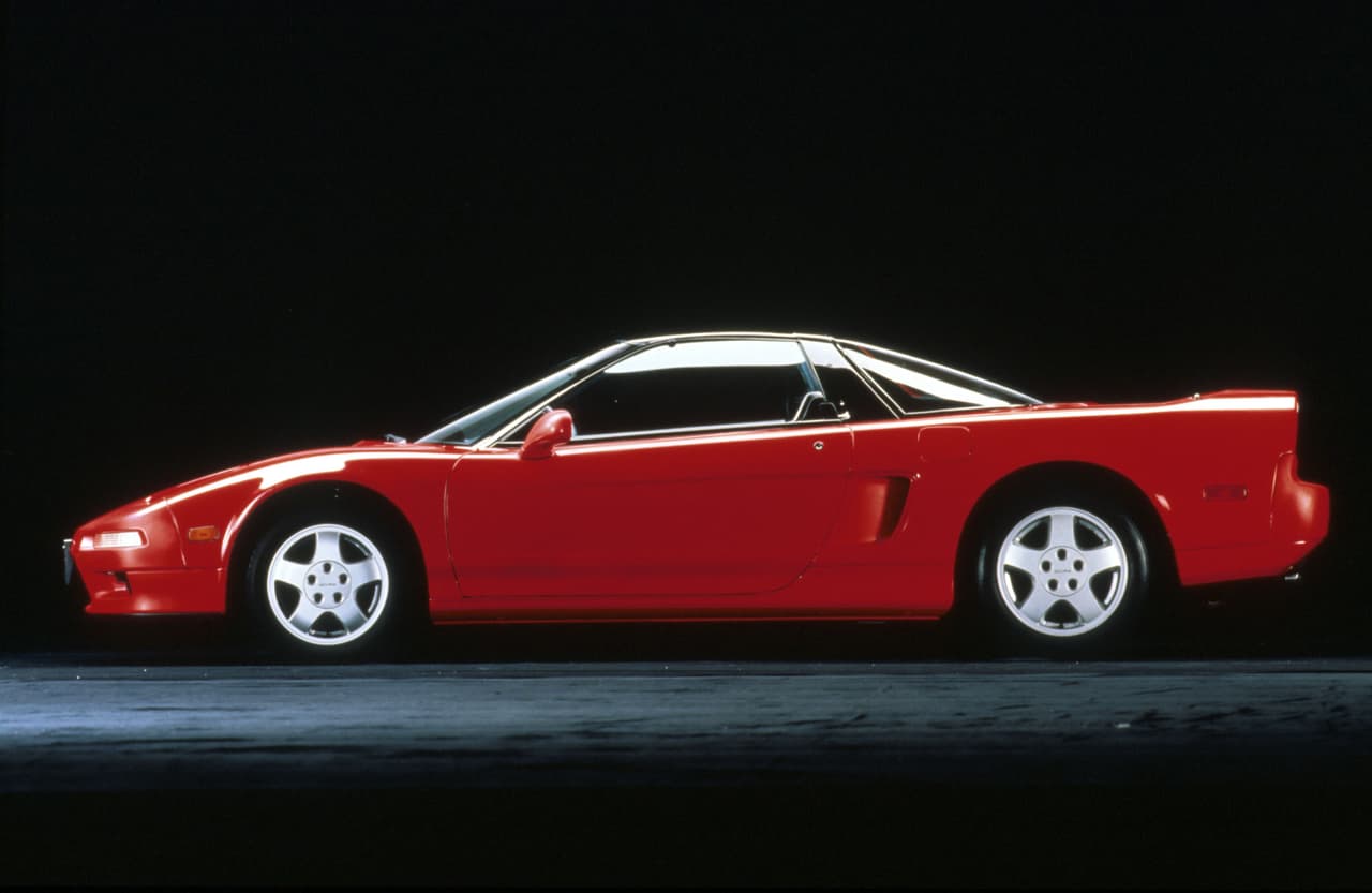 El grupo de ingenieros que trabajo en este proyecto fue liderado por Shigeru Uehara.