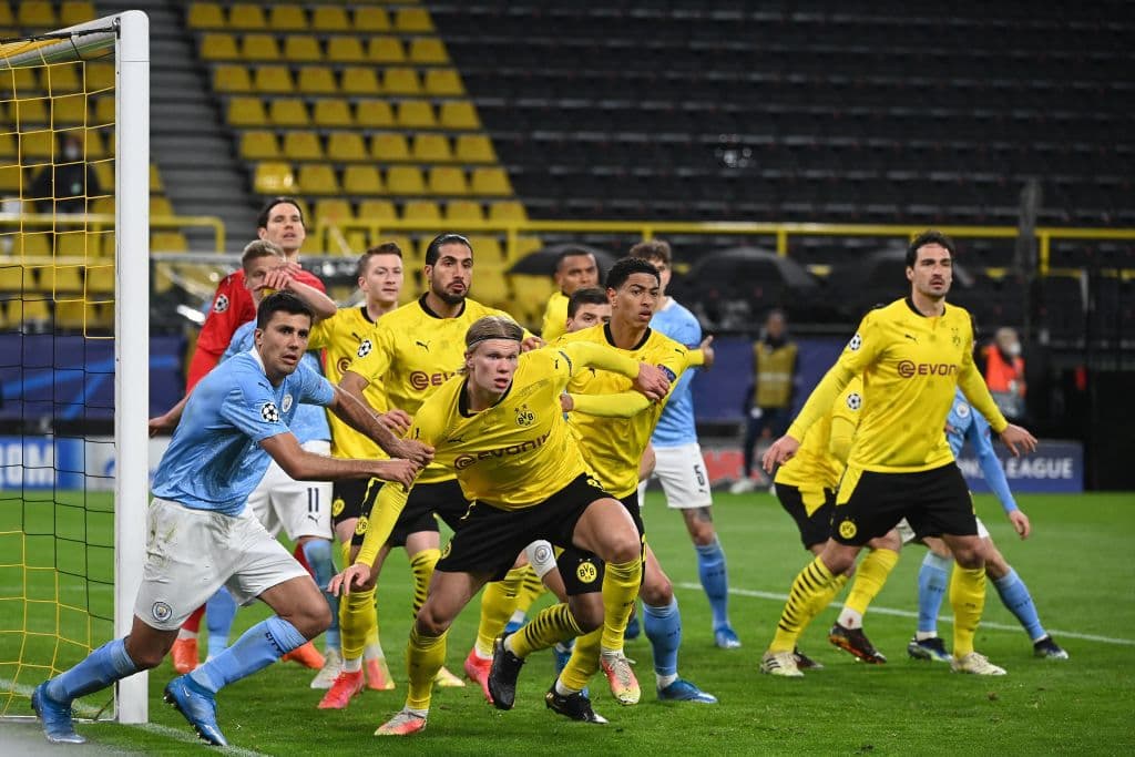 Borussia Dortmund cae ante el Manchester City como local, durante el partido de vuelta de los Cuartos de Final de la UEFA Champions League. El tanto de los locales fue por parte de Jude Bellingham, pero Riyad Mahrez y Phil Foden le dieron la victoria a los Cityzens. Los de Pep Guardiola enfrentarán al Paris Saint-Germain en la Semifinal de la justa europea.
