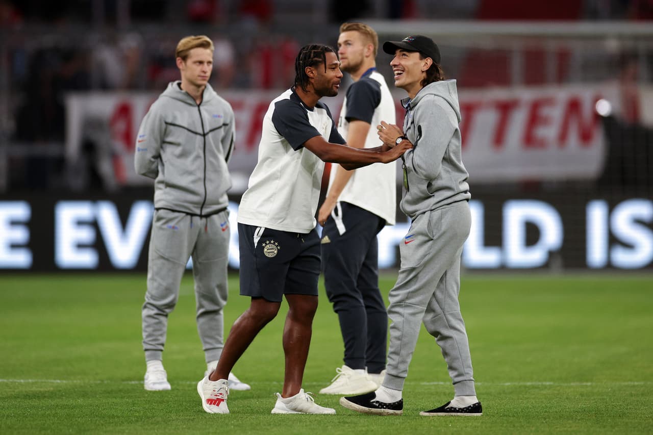 Bayern venció al Barcelona con los goles de Lucas Hernández y Leroy Sané, en el regreso de Robert Lewandowski a la Allianz Arena.