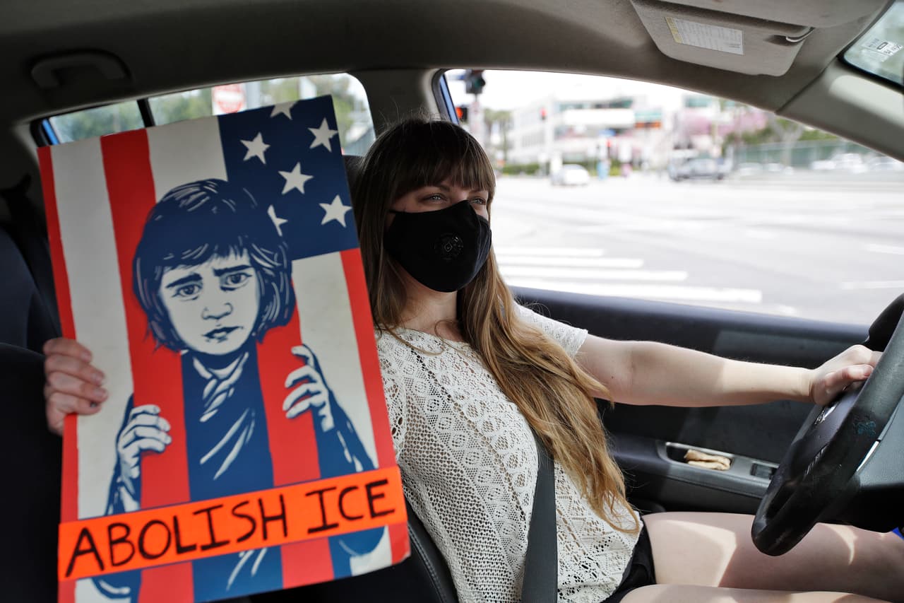 Coronavirus: qué impacto tendrá la ayuda económica que reciban los inmigrantes en la determinación de carga pública