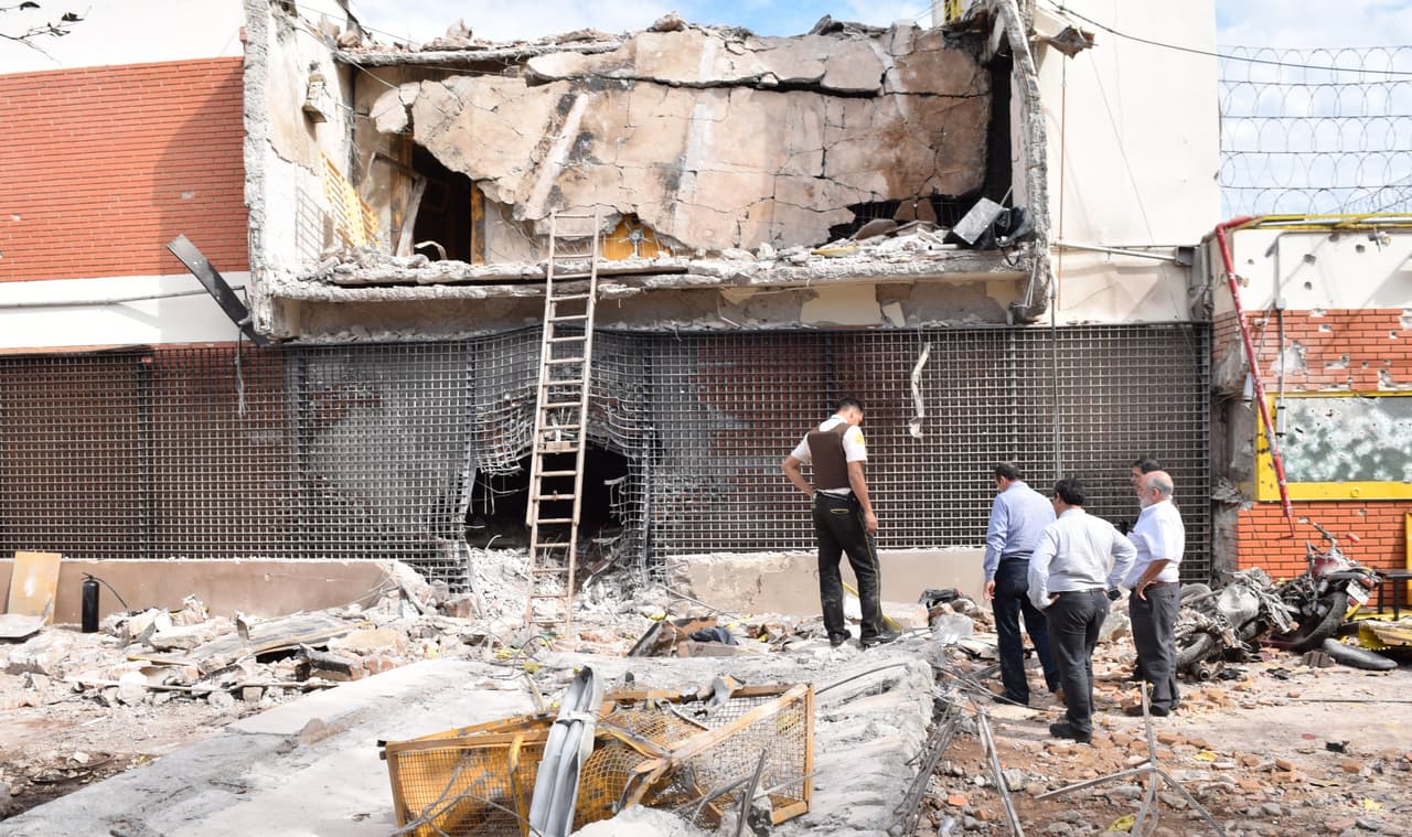 Armas de guerra y francotiradores en la 'Triple Frontera': Paraguay sufre el mayor asalto de su historia