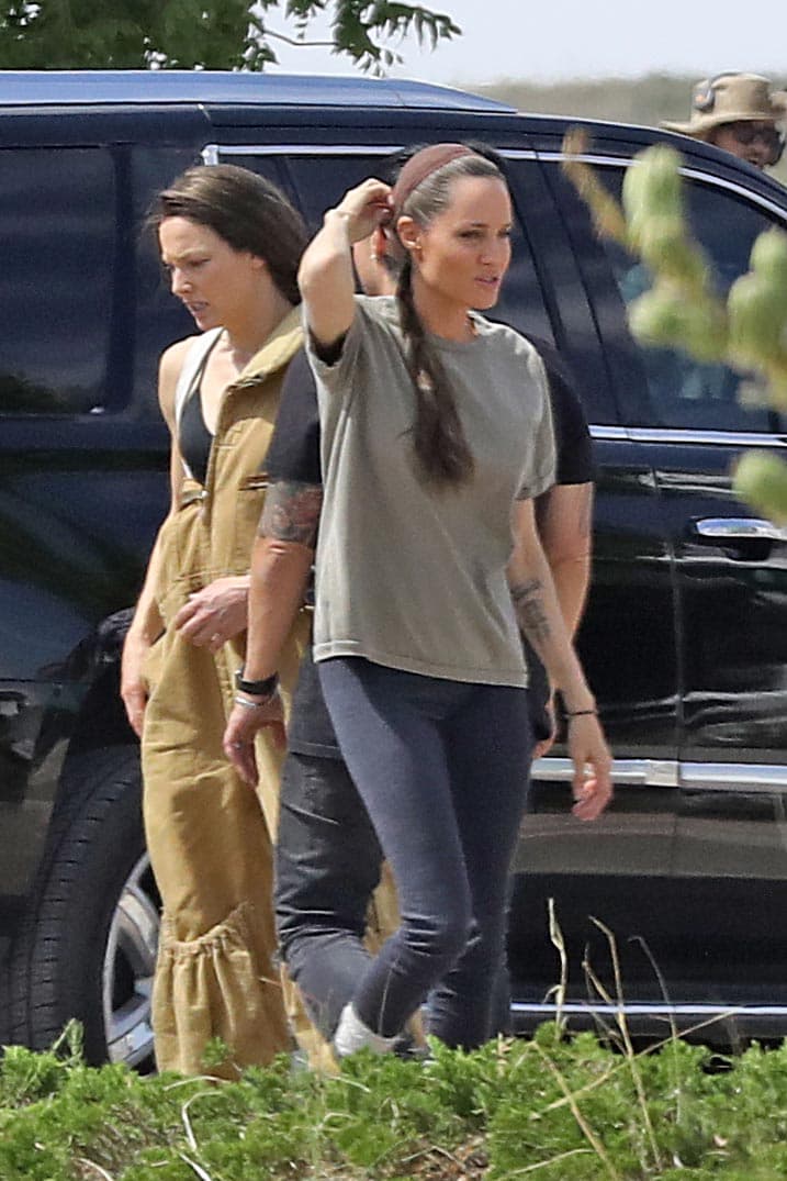 La actriz es recordada por hacer escenas como estas en 2003, año en que se estrenó la segunda parte de la película 'Tomb Raider'.