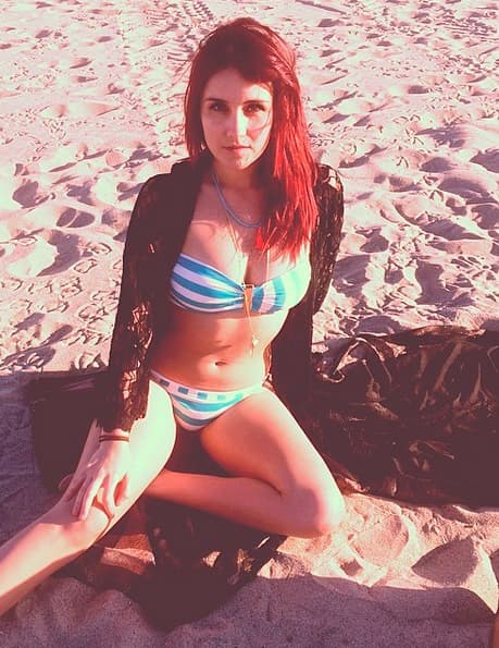 Ellas se encuentran promocionando sus discos, los cuales están teniendo mucho éxito.