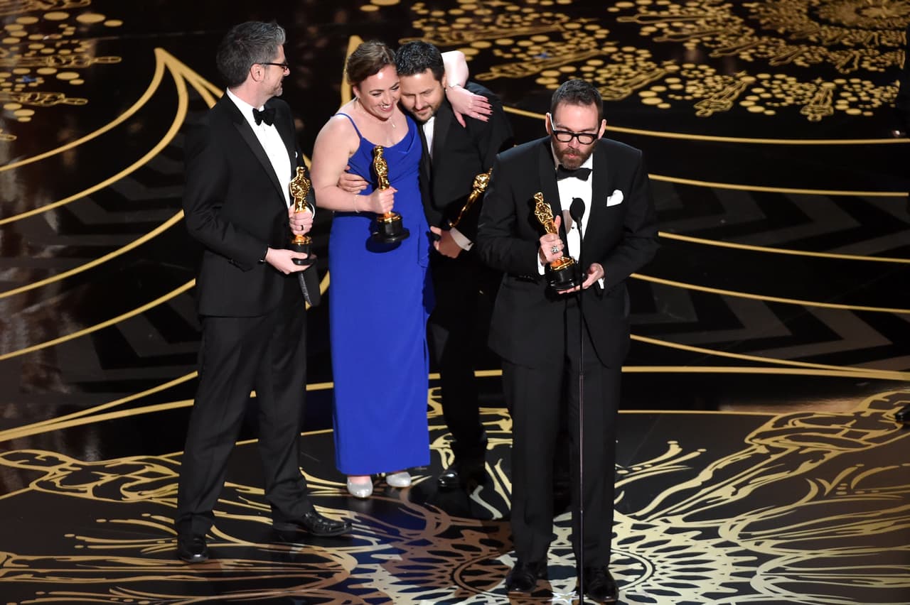 Los ganadores de este logro fueron Mark Williams Ardington, Sara Bennett, Paul Norris y Andrew Whitehurst.