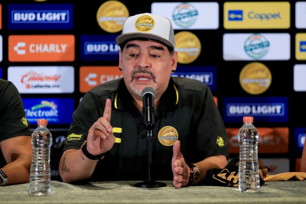 Lo cierto es que en este debut, los fanáticos del mundo están a la espera de lo que suceda y la primera rueda de prensa, gane o pierda, tendrá al técnico como actor principal.