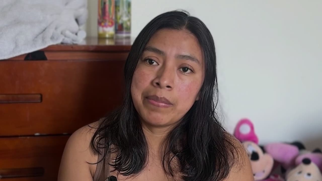 “Tengo miedo”: Madre latina entre la incertidumbre por proceso de asilo pendiente y el uso de grillete