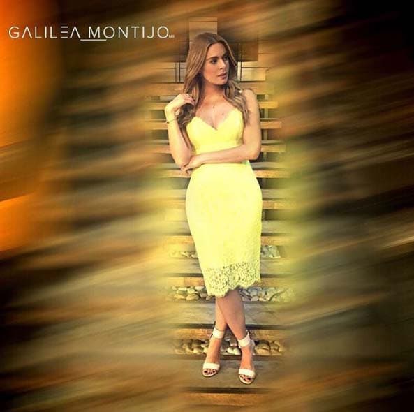 Este vestido amarillo le queda a la perfección a Galilea.
