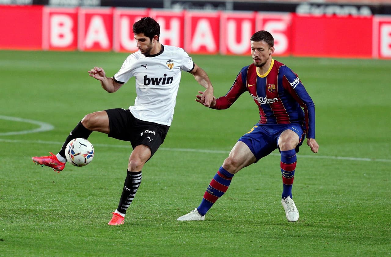 Barcelona derrota al Valencia 3-2 durante la Jornada 34 de LaLiga. Gabriel Bautista abrió el marcador para los locales, pero Lionel Messi con doblete, seguido de Antoine Griezmann, pusieron arriba a los culés, sin embargo ya al filo del partido, Carlos Soler anotó el segundo tanto para los 'ches'.