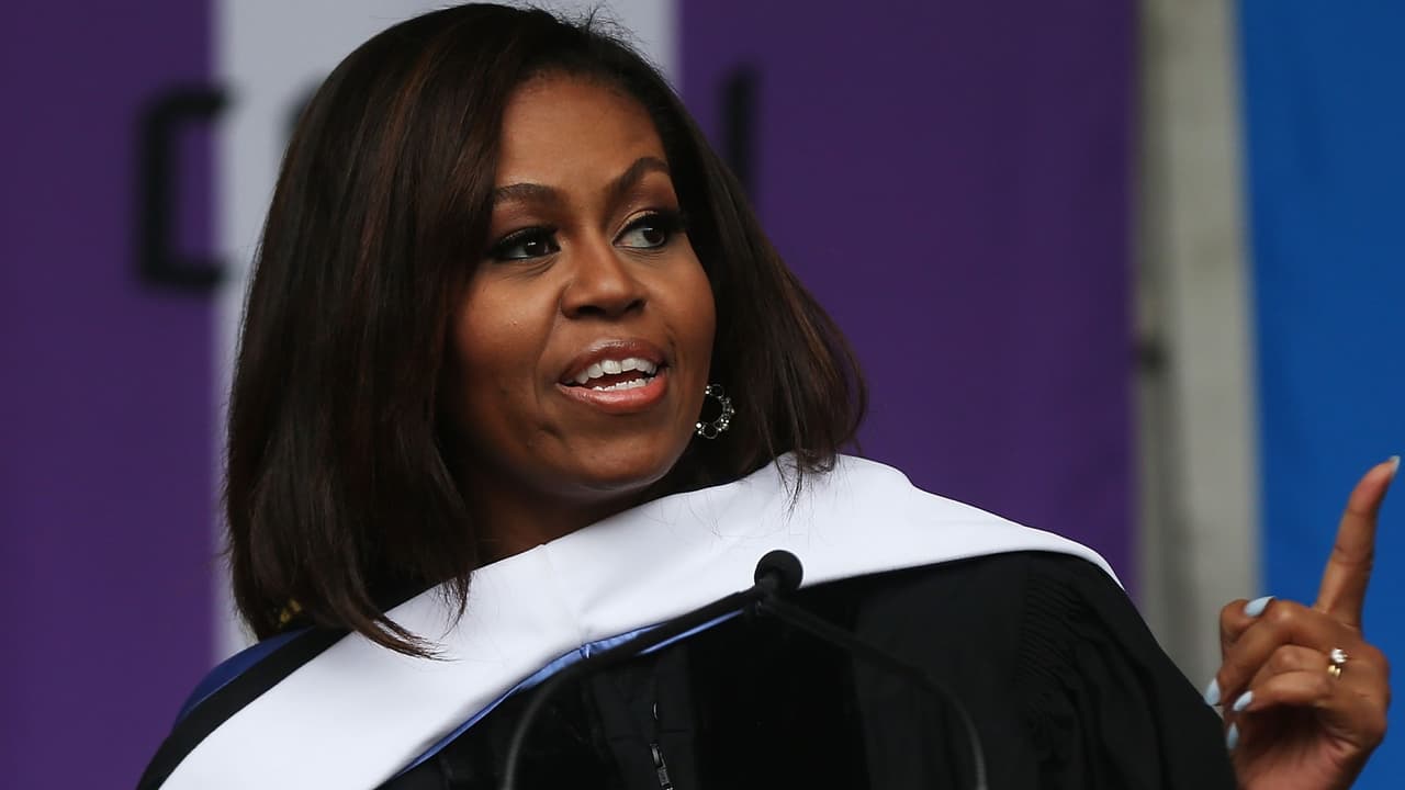 Las 15 frases inspiradoras de Michelle Obama a los inmigrantes universitarios