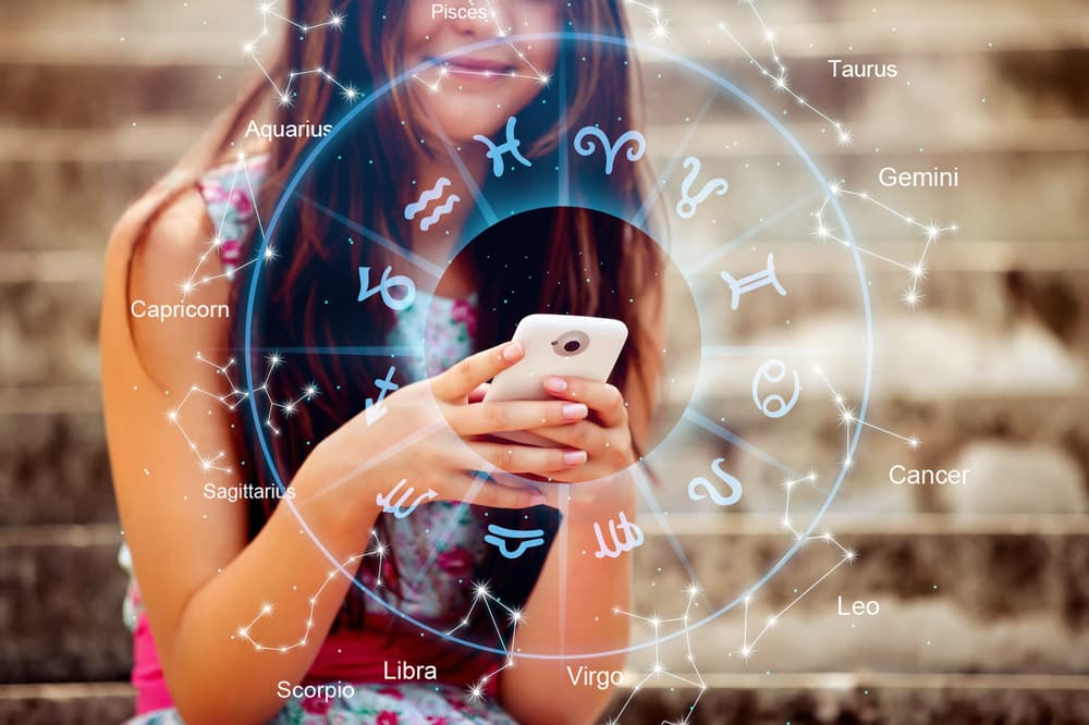 No se puede nada más asimilar que una cosa es femenina o solo apta para mujeres y al revés ni mucho menos perpetuar cosas como que algo es 'solo para niñas' o que los niños usan azul, las niñas rosa, porque el punto es, que todo debe resumirse en un balance, un equilibrio, ya que de esto se trata la astrología.