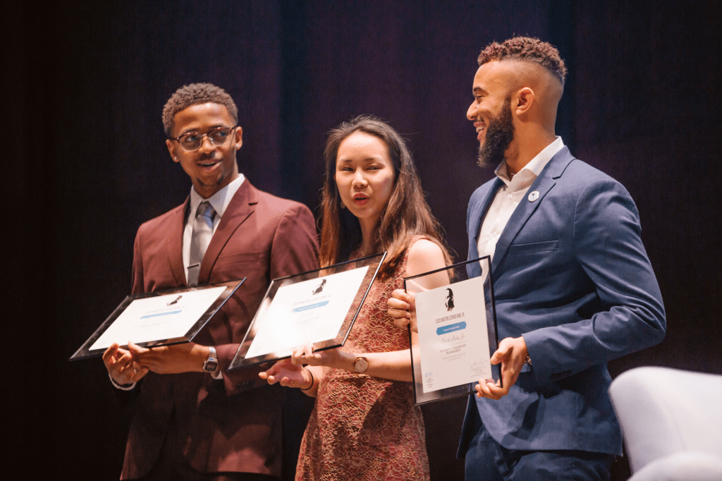 <b><a href="https://diversity.unc.edu/event/mlk-lecture-and-awards-ceremony-3/" target="_blank">MLK Day Lecture & Awards Ceremony at UNC (19 de enero)</a></b>. La Universidad de Carolina del Norte en Chapel Hill realizará su conferencia anual MLK y la ceremonia de entrega de premios en el Carolina Union Great Hall. El evento es gratuito.