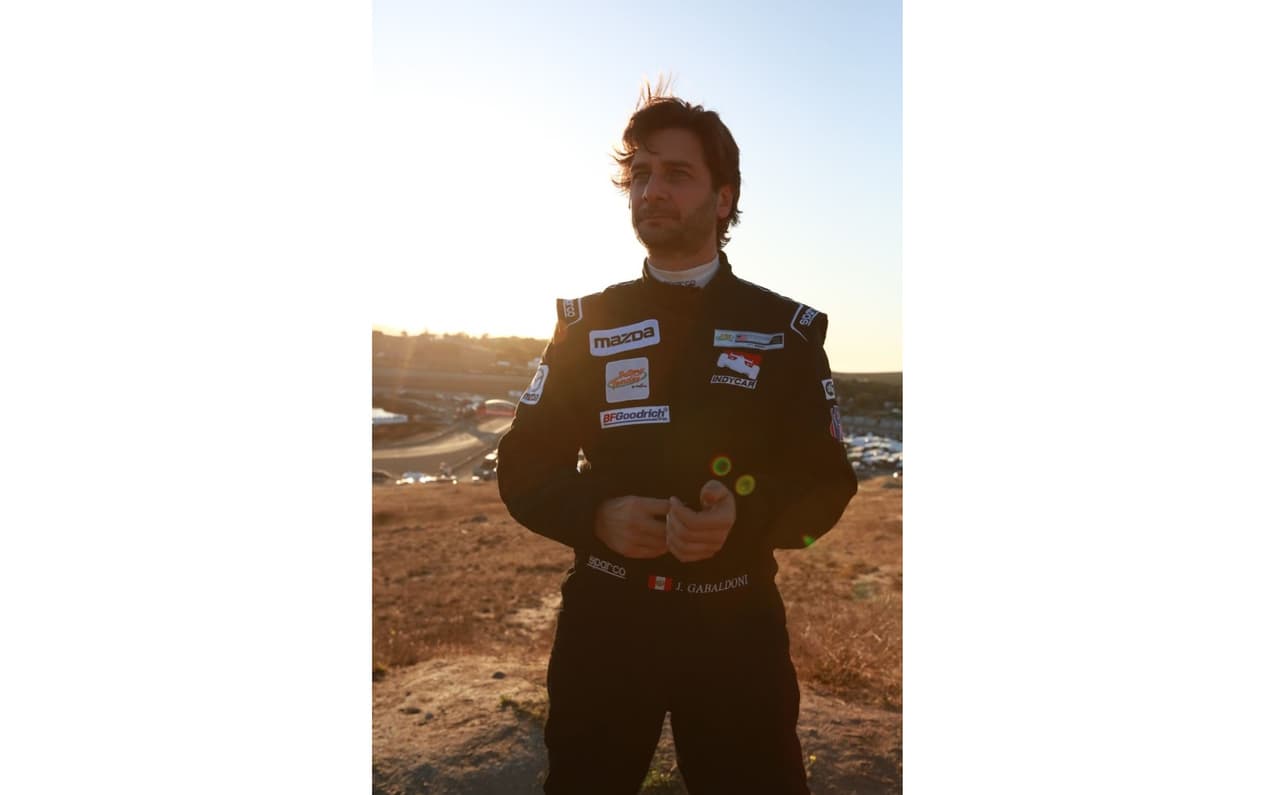 Jaime en Laguna Seca después de finalizar su participación en la final del campeonato Battery Tender Global Mazda MX-5 Cup 2019.