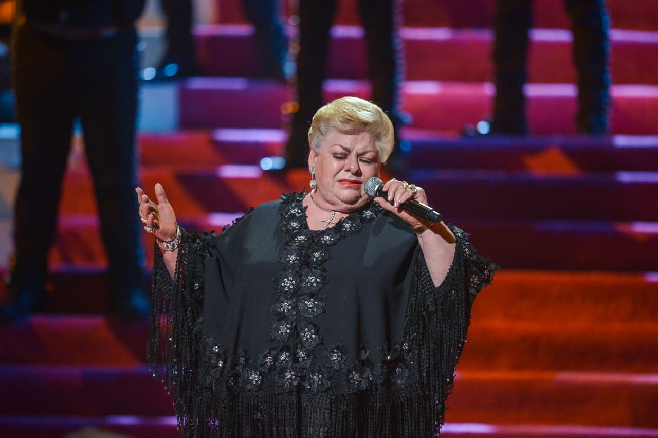 ¡Duro y tupido contra los hombres!