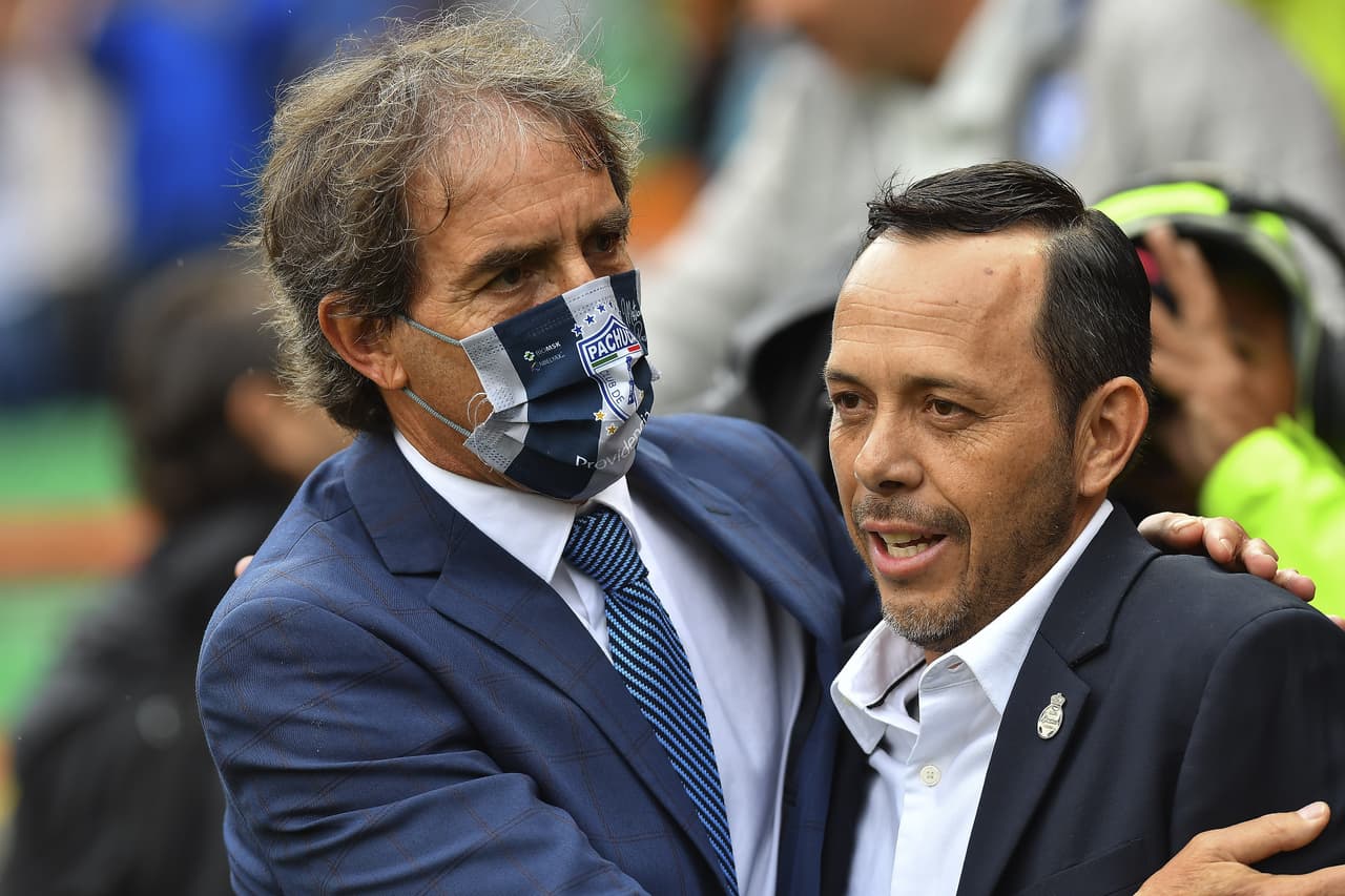 Almada y Fentanes coincidieron en Santos.